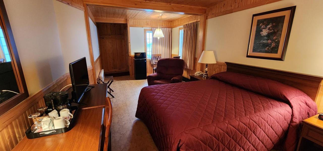 Auberge Motel 4 Saisons 블랑 사브론 외부 사진
