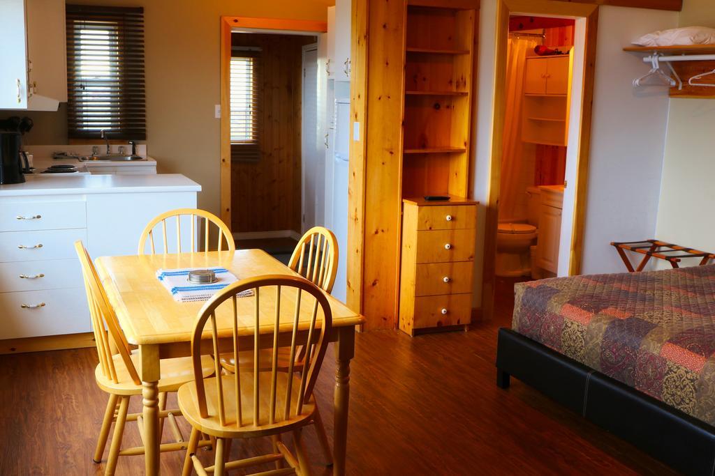 Auberge Motel 4 Saisons 블랑 사브론 외부 사진